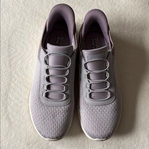 Skechers 9.5M lavender slip on sneakers, gently worn